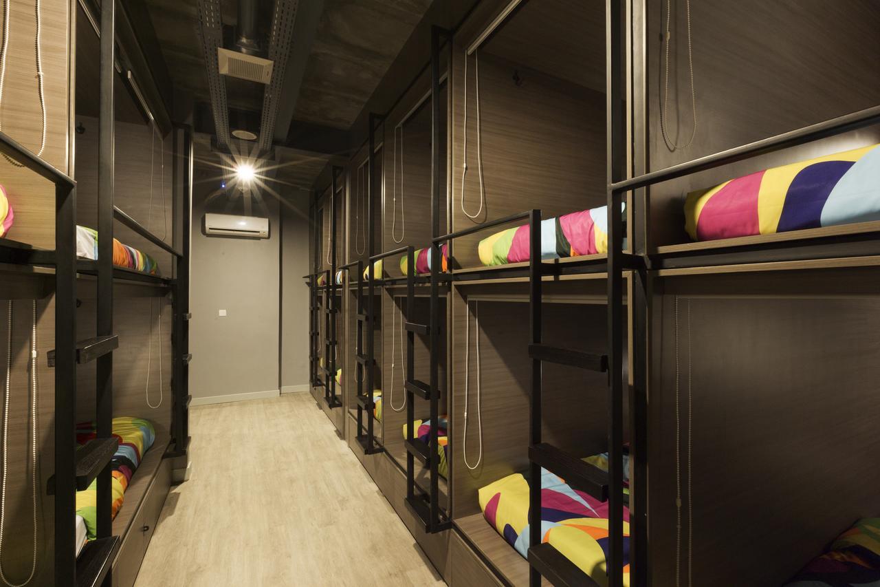 Nomad Hostel Kemang Jacarta Exterior foto