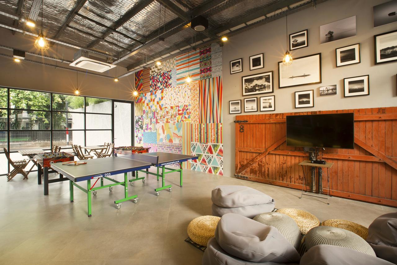 Nomad Hostel Kemang Jacarta Exterior foto