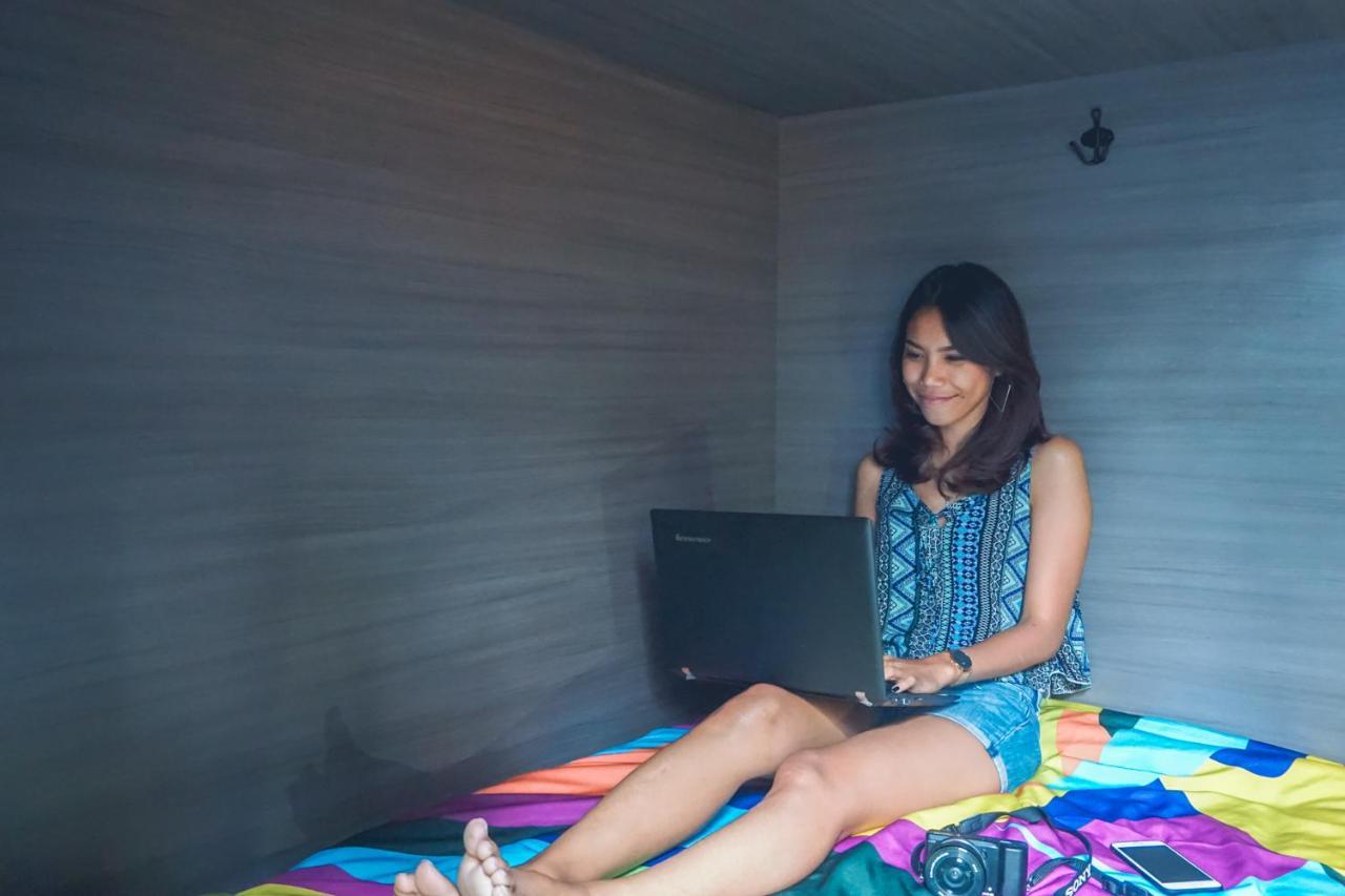 Nomad Hostel Kemang Jacarta Exterior foto